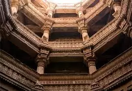 Heritage Walk: Unveiling Ahmedabad’s Old City in a Day